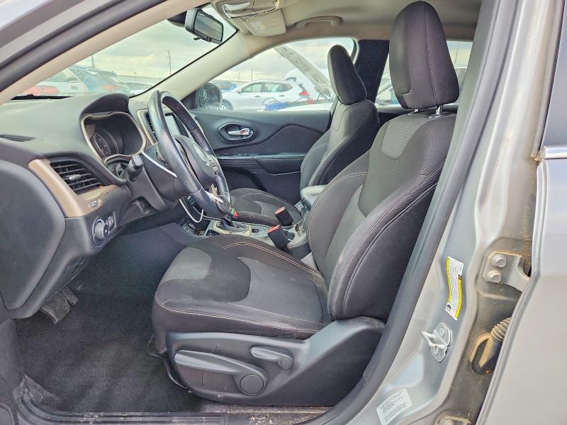 57161506 :رقم المزاد ، 1C4PJLCB2FW656216 vin ، 2015 Jeep Cherokee مزاد بيع