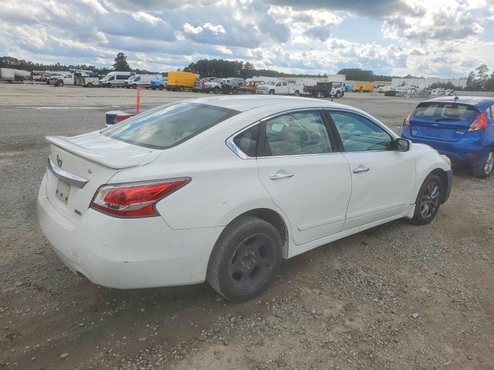 Продаж на аукціоні авто 2015 Nissan Altima, vin: 1N4AL3AP0FN921452, номер лоту: 58248456