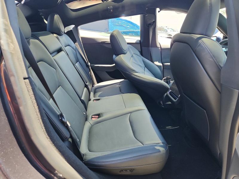 56448956 :رقم المزاد ، 7SAYGDED8TF581046 vin ، 2026 Tesla Model Y مزاد بيع