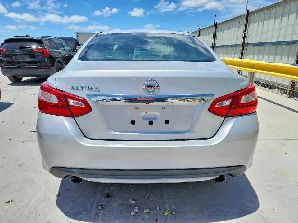 2017 Nissan Altima მანქანა იყიდება აუქციონზე, vin: 1N4AL3AP2HN326797, აუქციონის ნომერი: 57254836