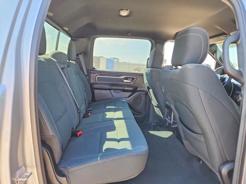 57939596 :رقم المزاد ، 1C6RRFFG5NN288653 vin ، 2022 Ram 1500 مزاد بيع