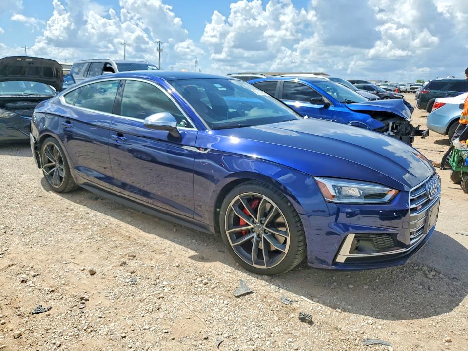 56835856 :رقم المزاد ، WAUC4CF51JA127371 vin ، 2018 Audi S5 مزاد بيع