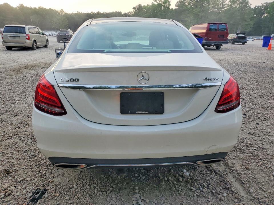 56251326 :رقم المزاد ، WDDWF4KB8HR215055 vin ، 2017 Mercedes-benz C مزاد بيع