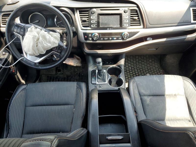 77249325 :رقم المزاد ، 5TDBKRFH8FS191791 vin ، 2015 Toyota Highlander مزاد بيع