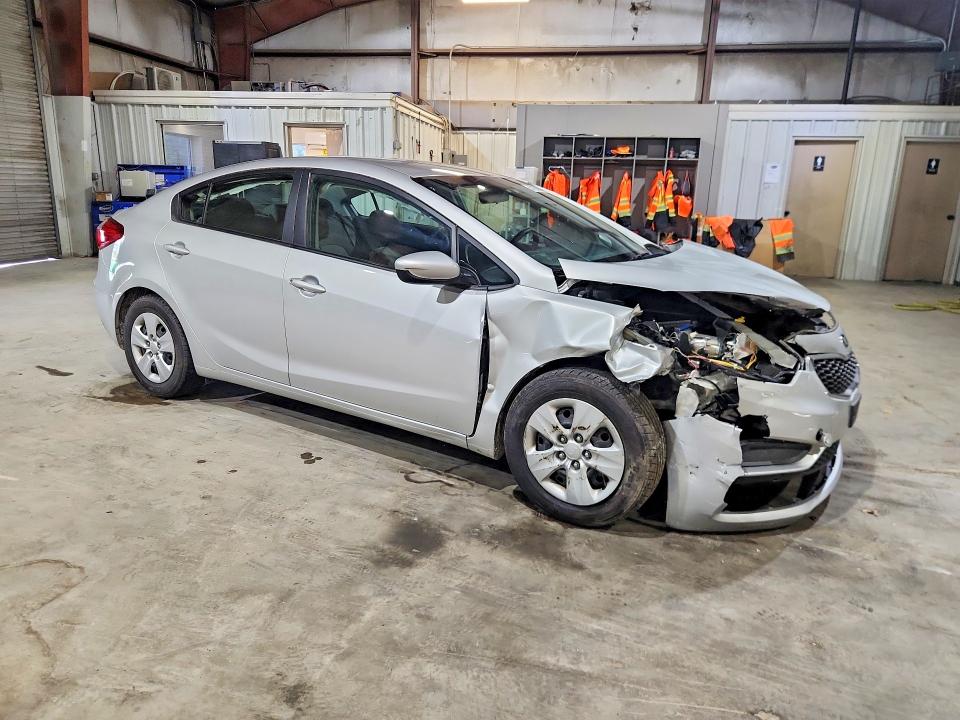 57692676 :رقم المزاد ، KNAFK4A60F5436371 vin ، 2015 Kia Forte مزاد بيع