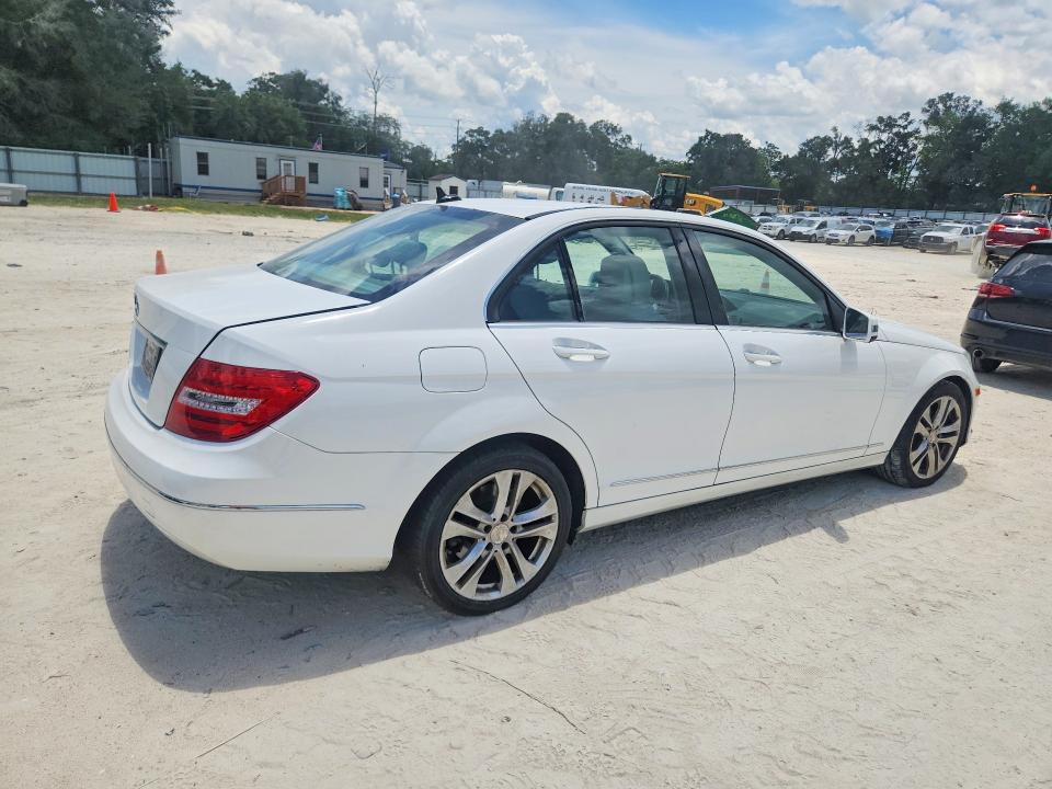 Продаж на аукціоні авто 2013 Mercedes-benz C, vin: WDDGF4HBXDR283587, номер лоту: 57701746
