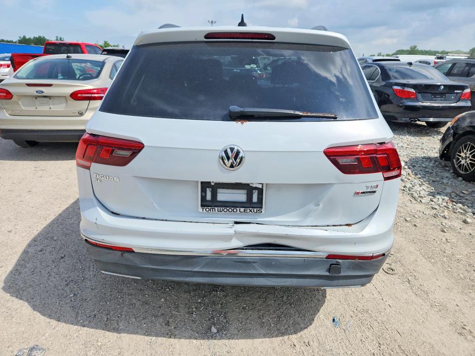 Продажа на аукционе авто 2018 Volkswagen Tiguan, vin: 3VV2B7AX9JM033084, номер лота: 57872286