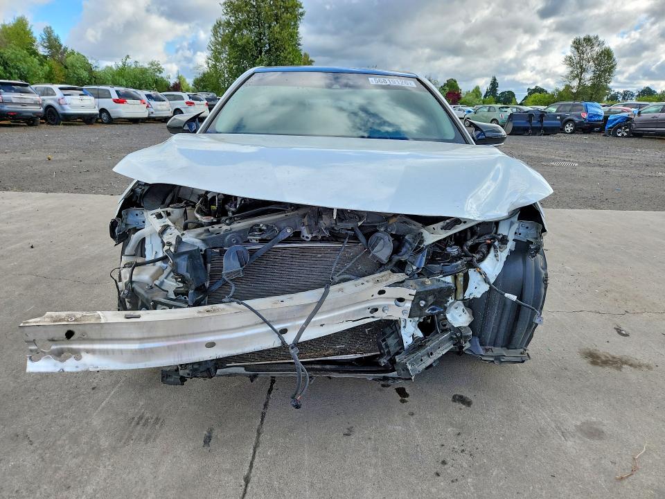 56819126 :رقم المزاد ، 4T1B61HK7JU056378 vin ، 2018 Toyota Camry مزاد بيع