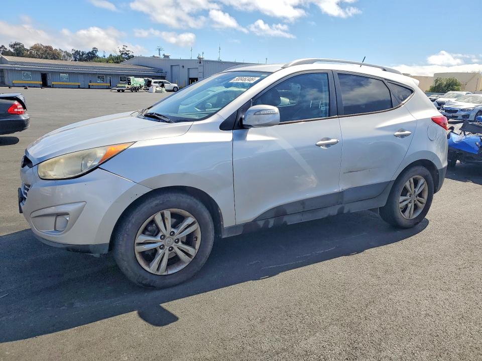 2013 Hyundai Tucson მანქანა იყიდება აუქციონზე, vin: KM8JUCAC5DU608917, აუქციონის ნომერი: 58846346