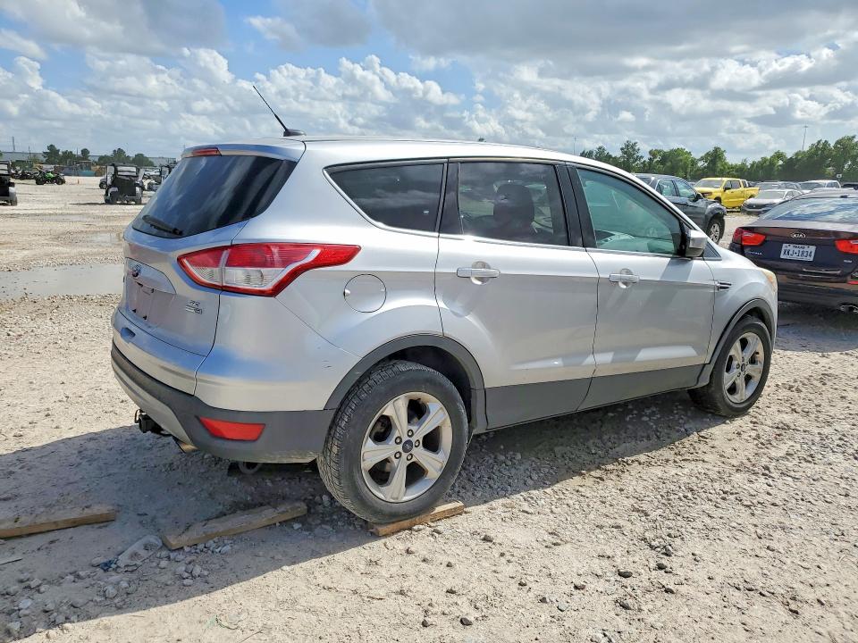 55735806 :رقم المزاد ، 1FMCU9G92GUB63161 vin ، 2016 Ford Escape مزاد بيع
