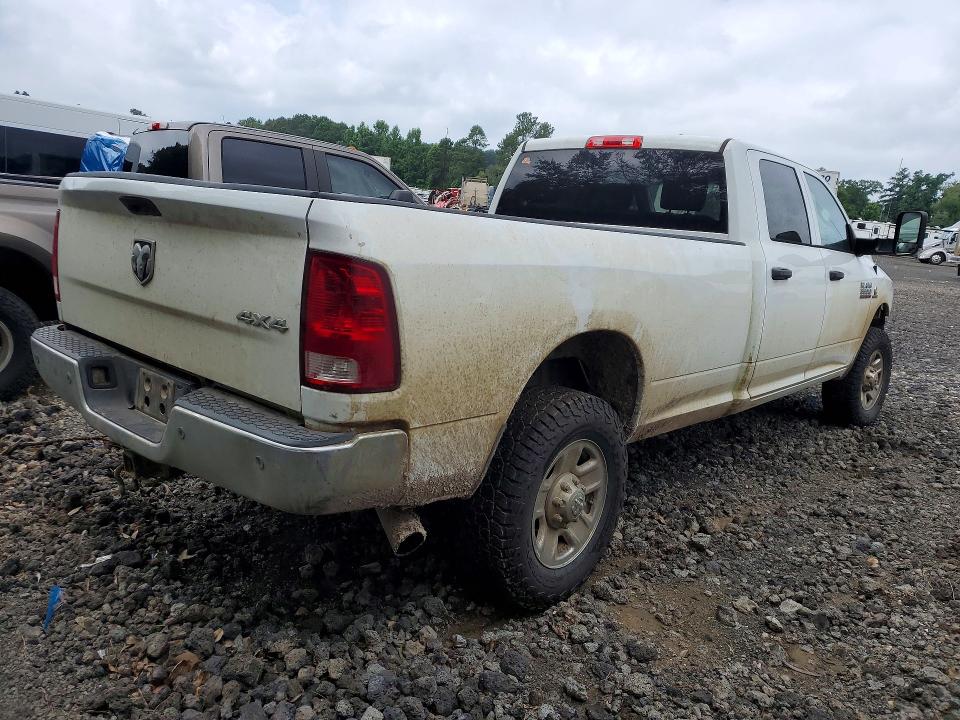 53533226 :رقم المزاد ، 3C63R3GLXJG412628 vin ، 2018 Ram 3500 مزاد بيع