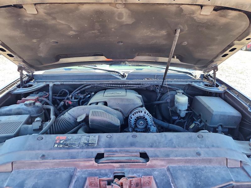2011 Chevrolet Suburban მანქანა იყიდება აუქციონზე, vin: 1GNSCKE02BR281891, აუქციონის ნომერი: 55617136