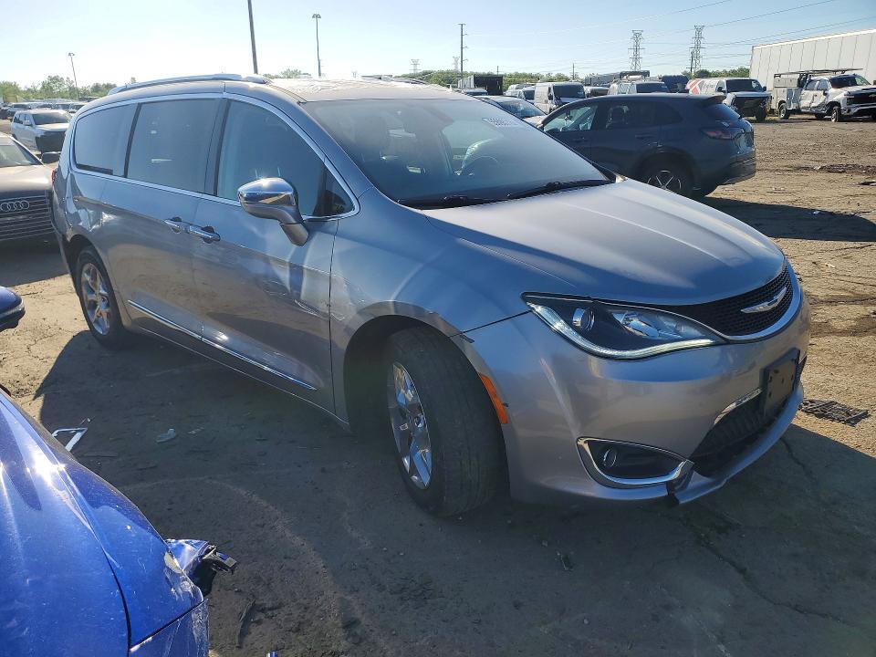 55698716 :رقم المزاد ، 2C4RC1GG2JR232856 vin ، 2018 Chrysler Pacifica مزاد بيع