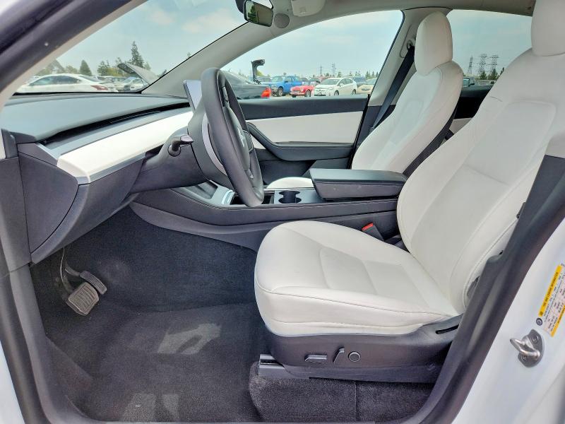 2022 Tesla Model Y მანქანა იყიდება აუქციონზე, vin: 7SAYGDEE0NF327813, აუქციონის ნომერი: 57919876