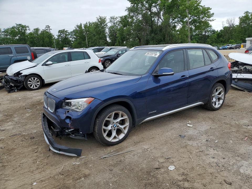 2015 Bmw X1 მანქანა იყიდება აუქციონზე, vin: WBAVL1C53FVY41555, აუქციონის ნომერი: 56723716