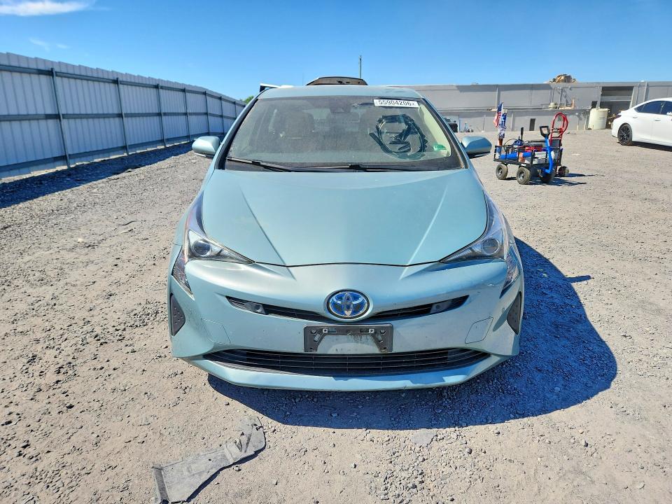 55904206 :رقم المزاد ، JTDKBRFU1H3044228 vin ، 2017 Toyota Prius مزاد بيع