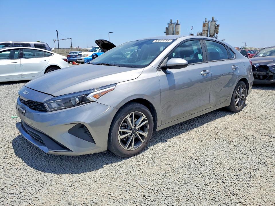 58054786 :رقم المزاد ، 3KPF24AD4PE604424 vin ، 2023 Kia Forte مزاد بيع