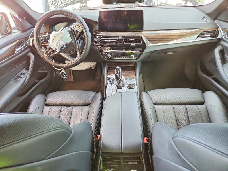 58553706 :رقم المزاد ، WBA13BJ01MCF62337 vin ، 2021 Bmw 530 مزاد بيع