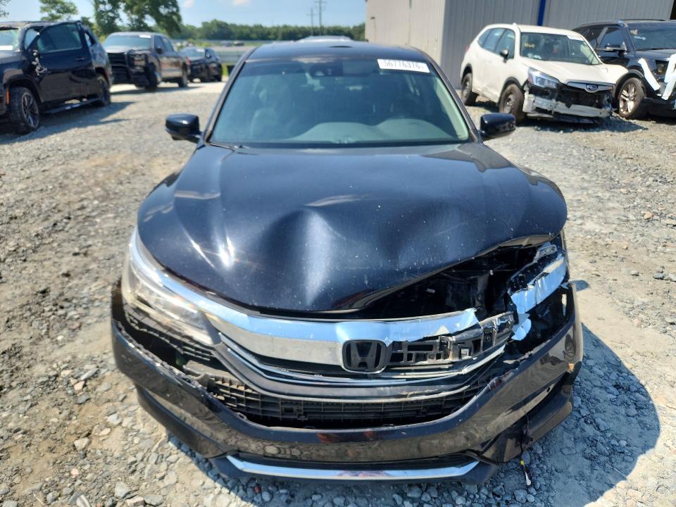 Продаж на аукціоні авто 2017 Honda Accord, vin: 1HGCR3F97HA023390, номер лоту: 56776376