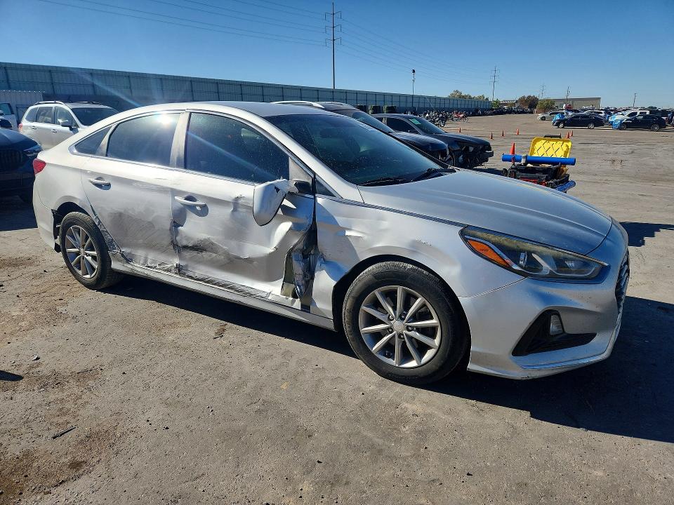 2018 Hyundai Sonata მანქანა იყიდება აუქციონზე, vin: 5NPE24AF1JH670588, აუქციონის ნომერი: 55184296