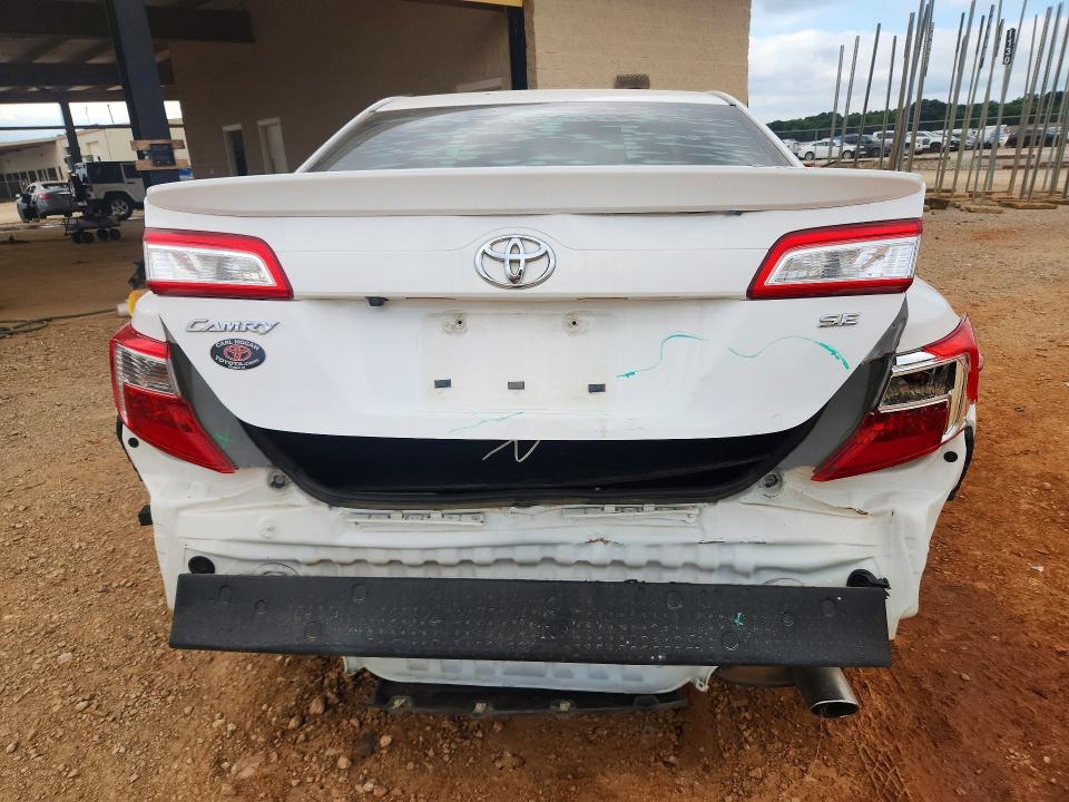 57650006 :رقم المزاد ، 4T1BF1FKXEU838991 vin ، 2014 Toyota Camry مزاد بيع