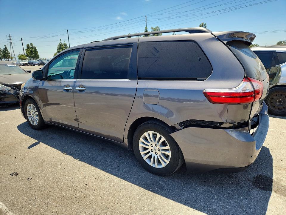 Продажа на аукционе авто 2017 Toyota Sienna, vin: 5TDYZ3DC7HS878676, номер лота: 59005006