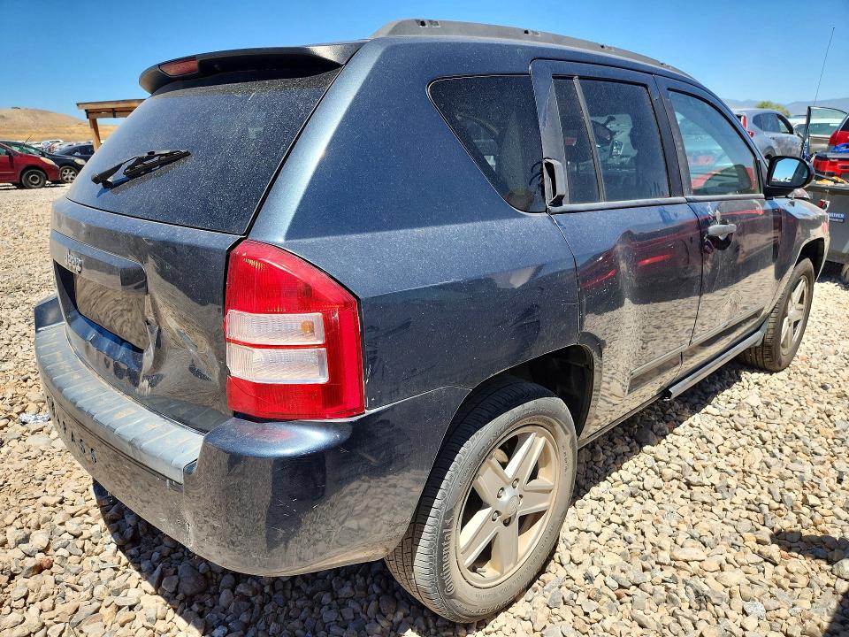 2008 Jeep Compass მანქანა იყიდება აუქციონზე, vin: 1J8FF47W38D537078, აუქციონის ნომერი: 57251526