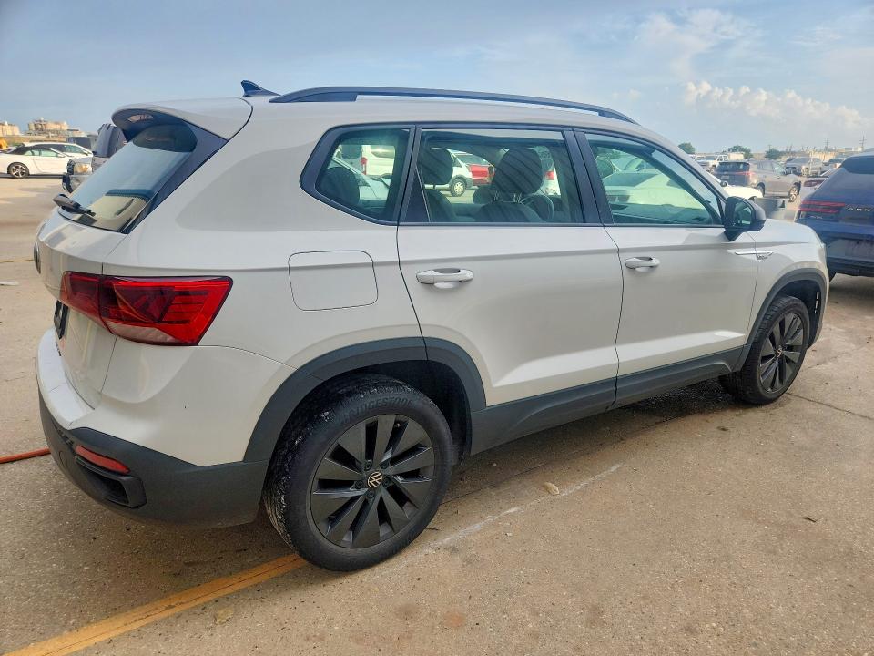 58596466 :رقم المزاد ، 3VV5X7B23RM130195 vin ، 2024 Volkswagen Taos مزاد بيع