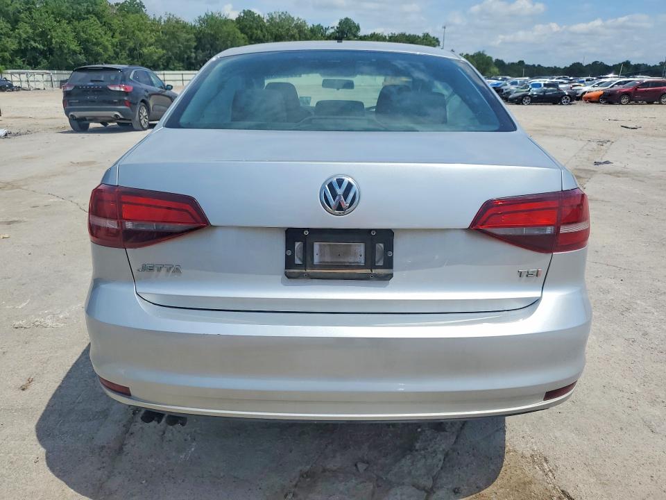 55868396 :رقم المزاد ، 3VW267AJ4GM247937 vin ، 2016 Volkswagen Jetta مزاد بيع
