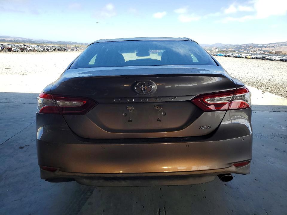 Aukcja sprzedaży 2018 Toyota Camry, vin: 4T1B11HK2JU528596, numer aukcji: 57250986