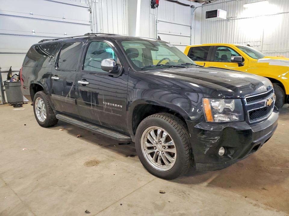Продаж на аукціоні авто 2014 Chevrolet Suburban, vin: 1GNSKJE76ER102850, номер лоту: 55620956
