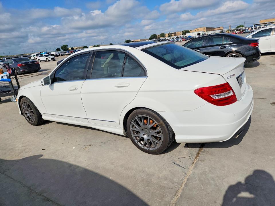 Продаж на аукціоні авто 2014 Mercedes-benz C, vin: WDDGF4HB2EG210985, номер лоту: 56337636