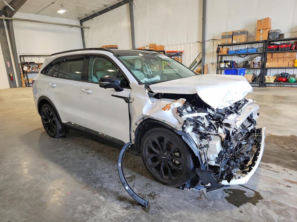 57732016 :رقم المزاد ، 5XYRK4LF4NG144421 vin ، 2022 Kia Sorento مزاد بيع