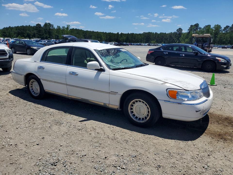 Aukcja sprzedaży 2002 Lincoln Town Car, vin: 1LNHM81W42Y618673, numer aukcji: 55786066
