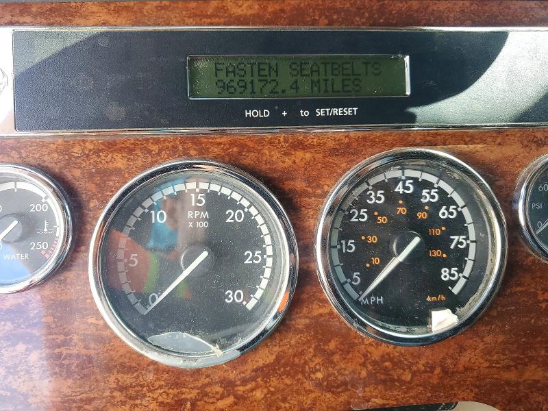 55963526 :رقم المزاد ، 1FUJGLDR8CLBR2048 vin ، 2012 Freightliner Cascadia 125 مزاد بيع