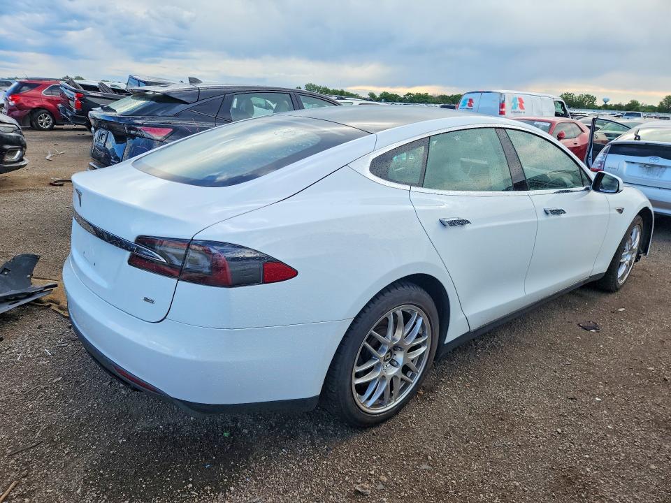 55563346 :رقم المزاد ، 5YJSA1H15EFP45747 vin ، 2014 Tesla Model S مزاد بيع