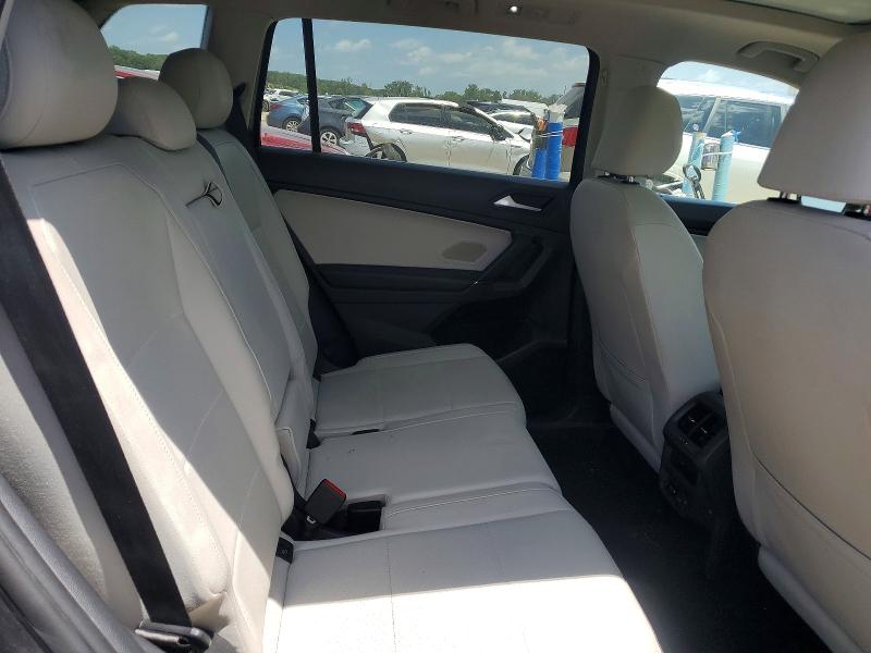 57000986 :رقم المزاد ، 3VV2B7AX8LM043043 vin ، 2020 Volkswagen Tiguan مزاد بيع
