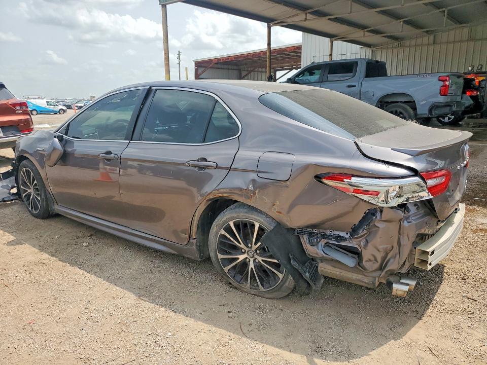 2018 Toyota Camry Hybrid მანქანა იყიდება აუქციონზე, vin: 4T1B21HK9JU009123, აუქციონის ნომერი: 58630976