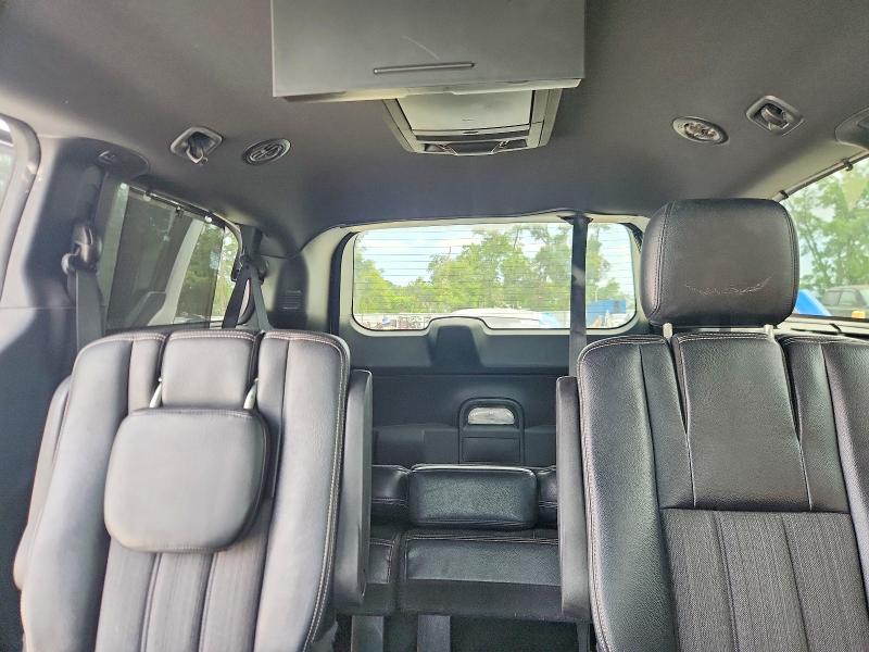 Продажа на аукционе авто 2015 Chrysler Town & Country, vin: 2C4RC1HG4FR562116, номер лота: 55748586