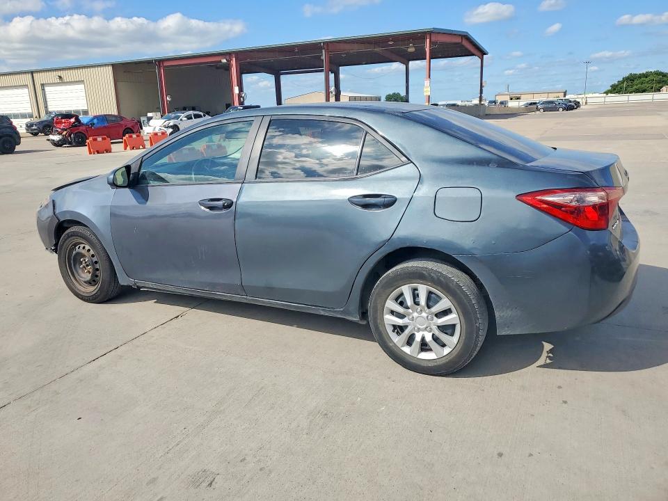 57305886 :رقم المزاد ، 5YFBURHE7JP830810 vin ، 2018 Toyota Corolla مزاد بيع