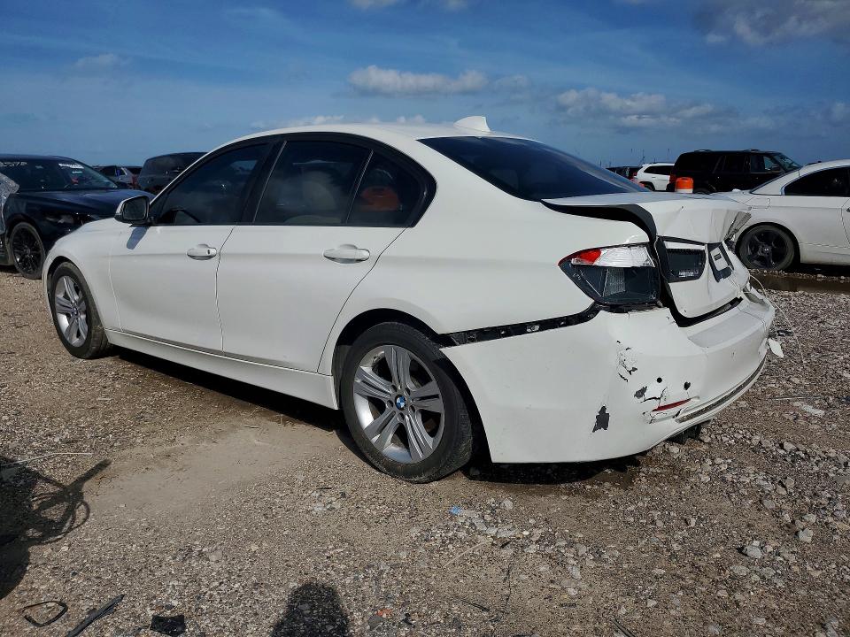 2016 Bmw 328 მანქანა იყიდება აუქციონზე, vin: WBA8E9C58GK647810, აუქციონის ნომერი: 57960076
