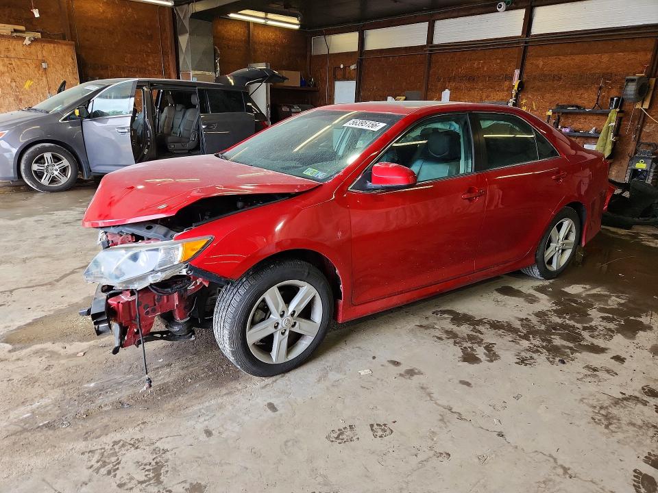 56395156 :رقم المزاد ، 4T1BF1FK0CU555688 vin ، 2012 Toyota Camry مزاد بيع