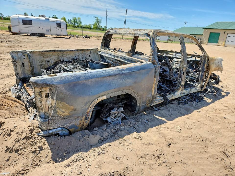 55853916 :رقم المزاد ، 3GTUUDET2NG579818 vin ، 2022 Gmc Sierra مزاد بيع