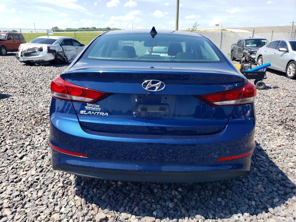 2017 Hyundai Elantra მანქანა იყიდება აუქციონზე, vin: 5NPD84LF6HH181590, აუქციონის ნომერი: 56955976