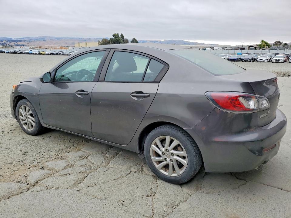 56616236 :رقم المزاد ، JM1BL1V75C1699751 vin ، 2012 Mazda 3 مزاد بيع