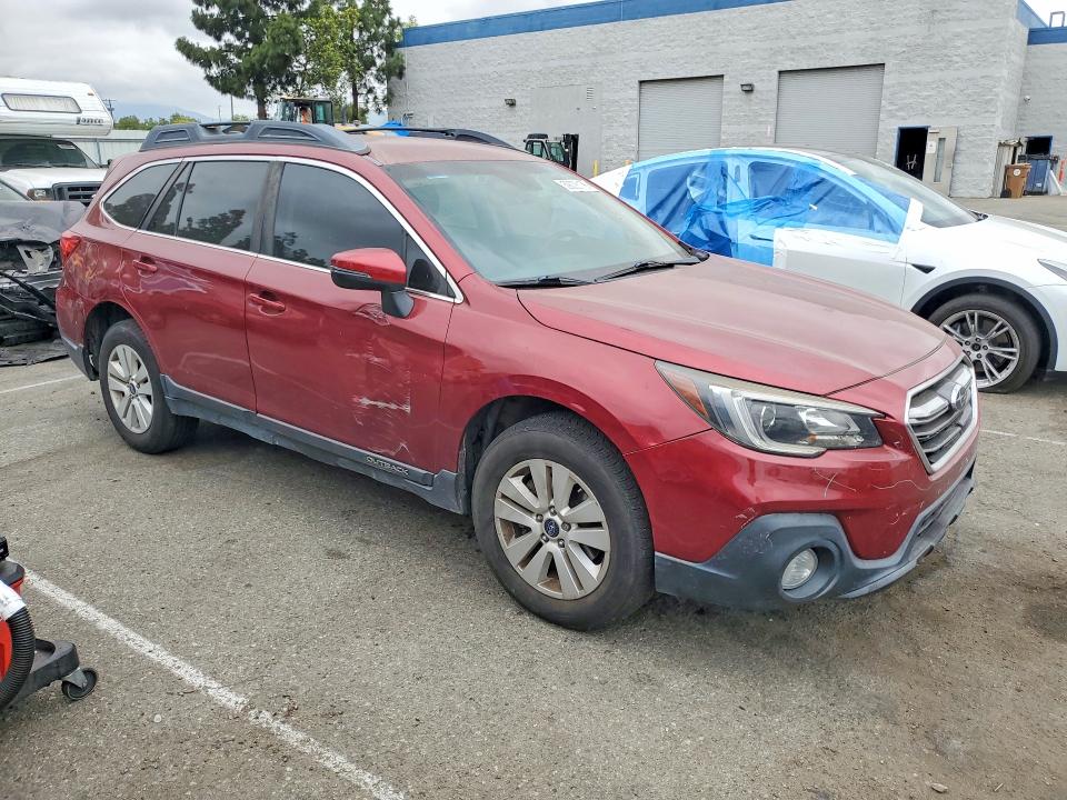 59008176 :رقم المزاد ، 4S4BSAFC8J3333889 vin ، 2018 Subaru Outback مزاد بيع