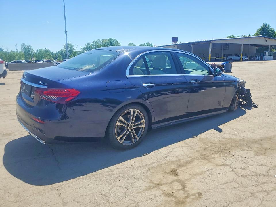 56590126 :رقم المزاد ، W1KZF8EB5MA975906 vin ، 2021 Mercedes-benz E مزاد بيع