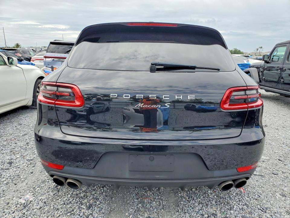 55867686 :رقم المزاد ، WP1AB2A56FLB43934 vin ، 2015 Porsche Macan مزاد بيع
