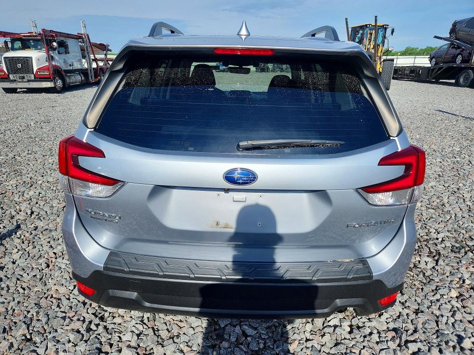 56731726 :رقم المزاد ، JF2SKAECXKH470618 vin ، 2019 Subaru Forester مزاد بيع