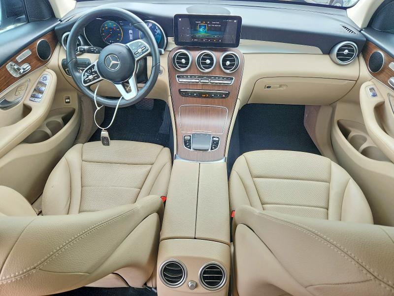 56334586 :رقم المزاد ، W1N0G8EB7MF900703 vin ، 2021 Mercedes-benz Glc مزاد بيع